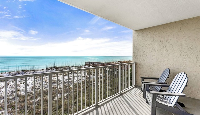 Gulf Front 2BR Condo 2 Balconies Panoramic Gulf Views Starboard Village 422