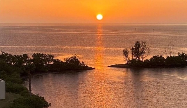 Gulf-front condo with breathtaking water views.