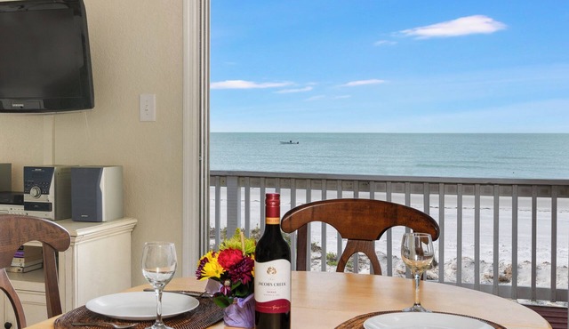 Gulf front one bedroom apartment villas.