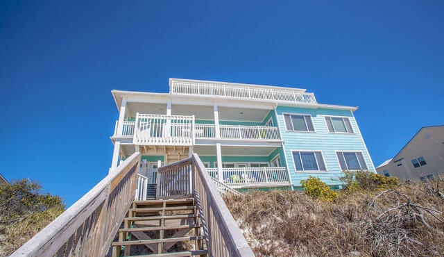 Gulf Front, Perfect For Weddings & Reunions- Pet Friendly. 3 Separate Condos.