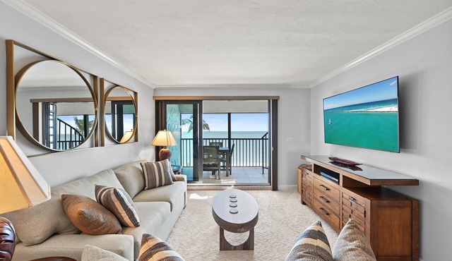 Gulf Front Sanibel Rental Penthouse with Rooftop Sundeck