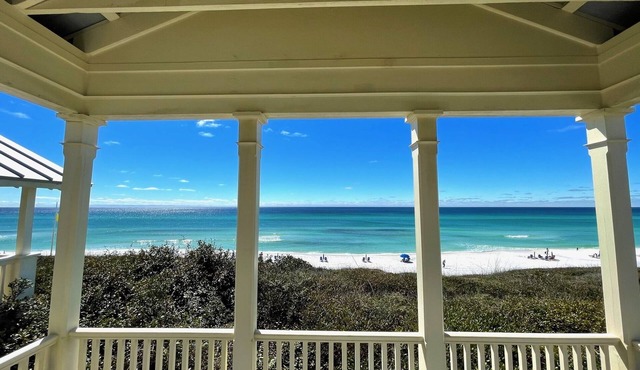 Gulf Front Seaside Iconic Honeymoon Cottage