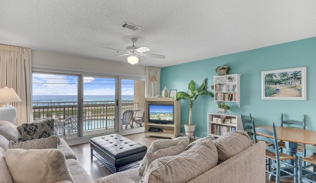 Gulf Front, Steps to Private Beach Entry & Daily Chair Setup