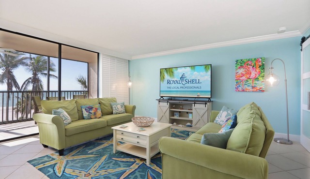 Gulf Front, Top Floor, Two Bedroom Condo with Den - Sundial L405