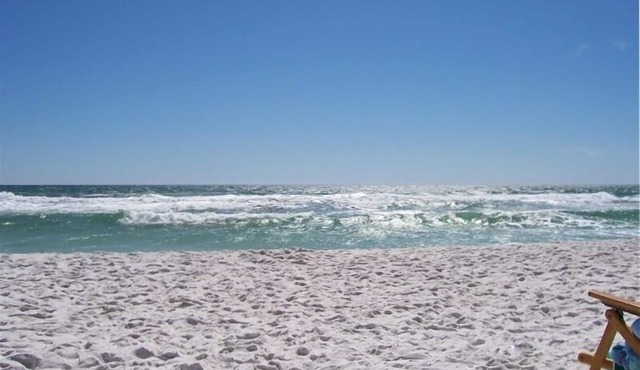 Gulf Front, Top Floor End Unit with Front & Side View of Gulf