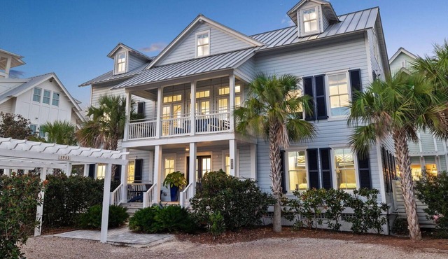 Gulf Front Views | "All Decked Out" Luxurious WaterColor Home | Steps to the Beach Club