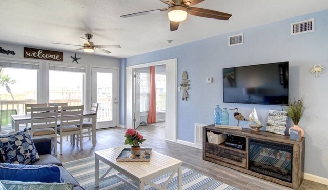 Gulf Getaway! Ocean View, Pool, Boardwalk, Beach