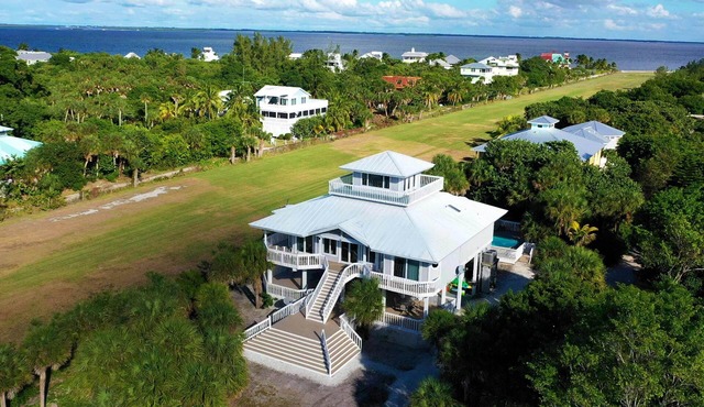 Gulf of America Beach House, Private Pool, 360 Island Views Airstrip Membership
