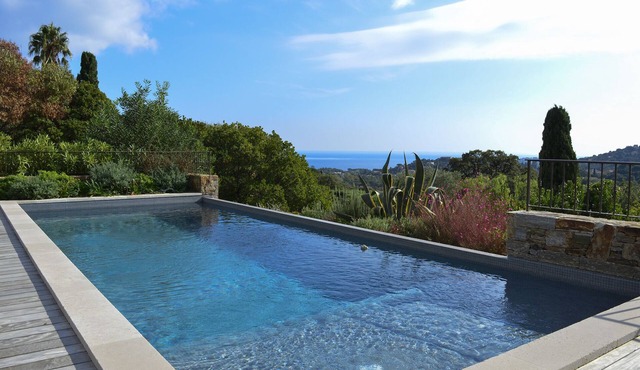 GULF OF ST TROPEZ - SEA VIEW VILLA - HEATED POOL - SOUTH FACING