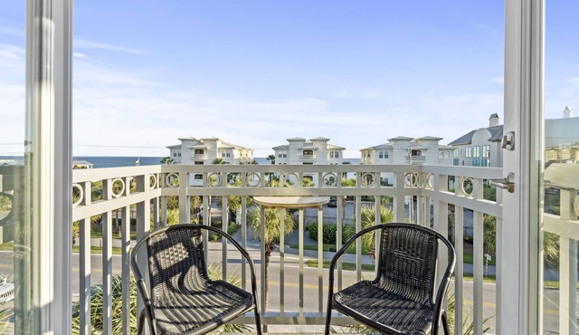Gulf Place Studio-30a! Beach View, Pool-Hot Tub, Balcony, Tennis, Pickle Ball