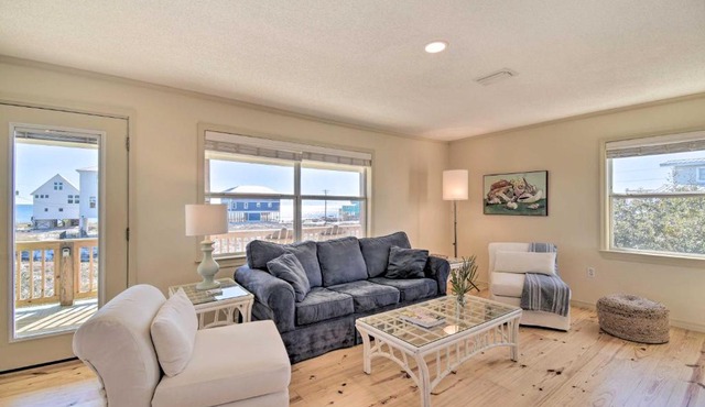 Gulf Shores Rental with Large Porch - Walk to Beach