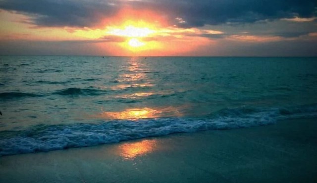 Gulf side! No crossing street! Booking for summer 2026! COQUINA BEACH CLUB 109