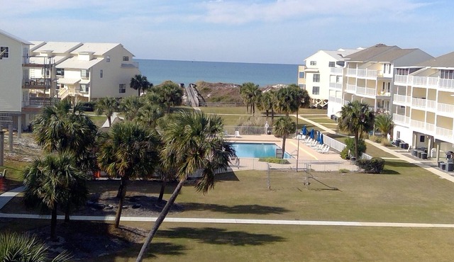 Gulf View 4/4.5-Seacliffs/dog friendly/community pool/steps to beach-SPECIALS!