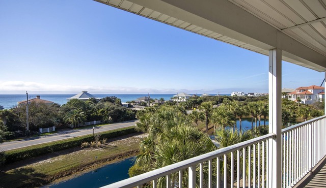 Gulf View! Pool, Tennis, Private beach access, elevator + shops/restaurants