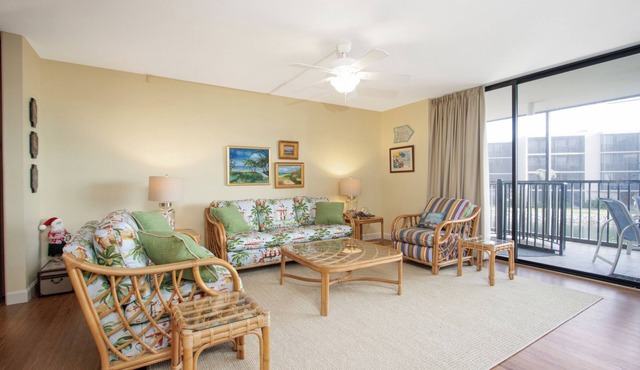 Gulf View, Two Bedroom Unit with Den - Sundial R203