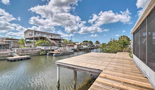 Gulf Views & Boat Dock: Sunny Hudson Escape!
