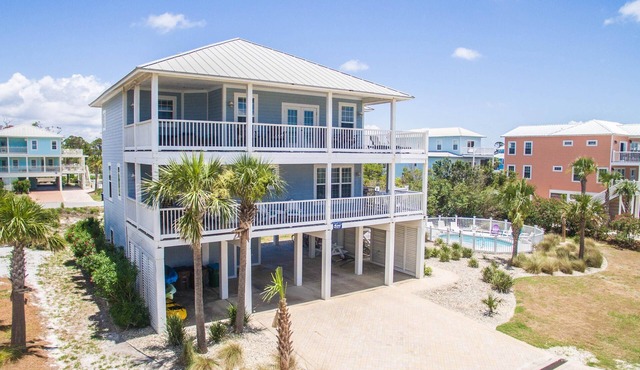 Gulf Views, Private Pool, Steps to Beach, North Cape, Pets Ok, Bikes & Kayaks
