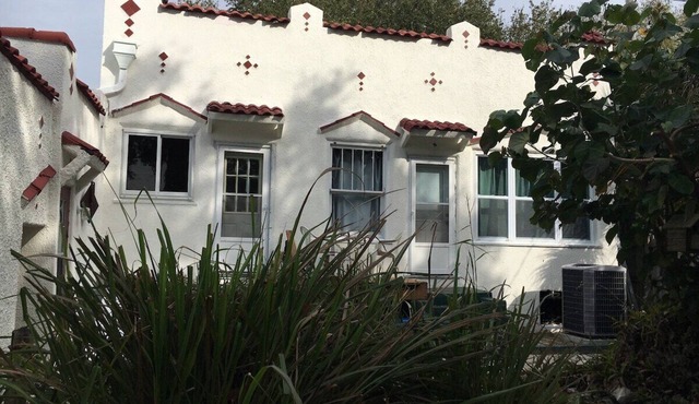 Gulfport 1BR-Semi-Private Beach