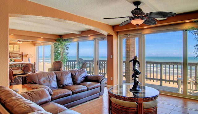 Gulfstream Condos Unit 612 | Penthouse on the Beach | Heated Pool & Hot Tub