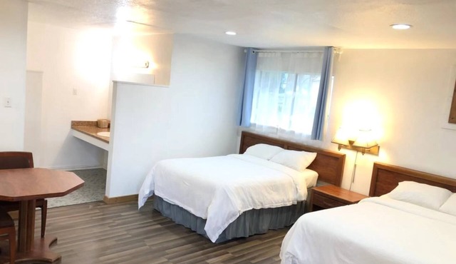 Gulfway Motel & Restaurant