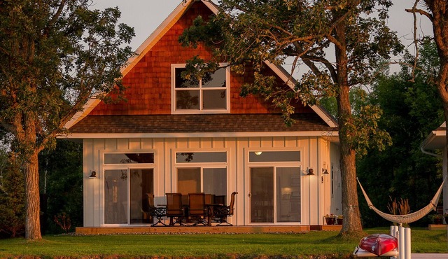 Gull Lake Cottage on Squaw Point - 1 of 2 - East Cottage