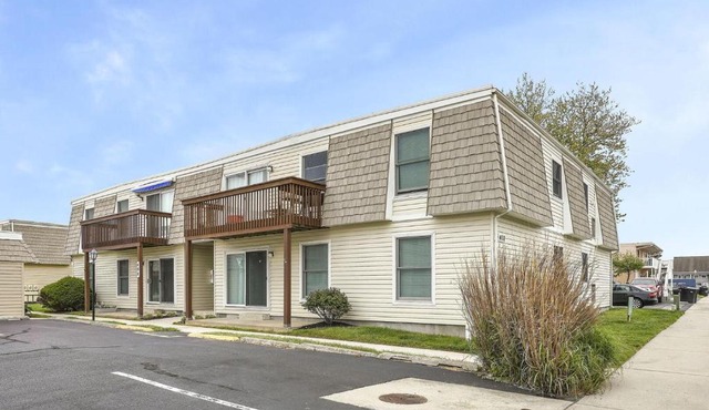 Gullway Villas 408 Unit 204 condo