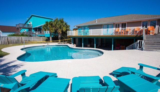 Gumbo Bungalow: Private Heated Pool w/Swim-up Bar, Volleyball, Ping Pong