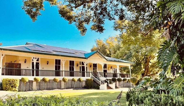 Gunabul Homestead & Golf Course