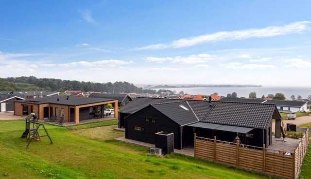 "Gunborg" - 400m from the sea by Interhome