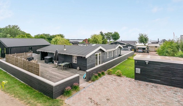 "Gunlef" - 50m from the sea by Interhome