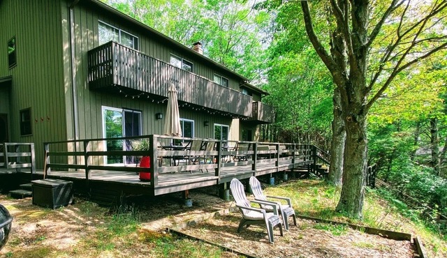 Gunn Cottage, 4 Bedroom on Lake Michigan, Garrison Beach Assn.