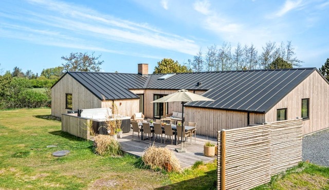 "Gunny" - 500m to the fjord by Interhome