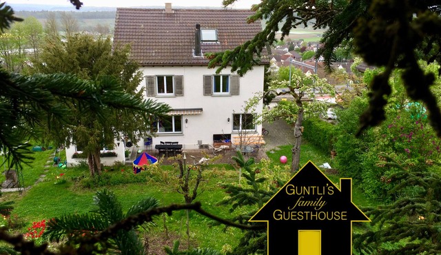 Guntli’s Family Guesthouse: Entire top floor, own bath - rural within city range