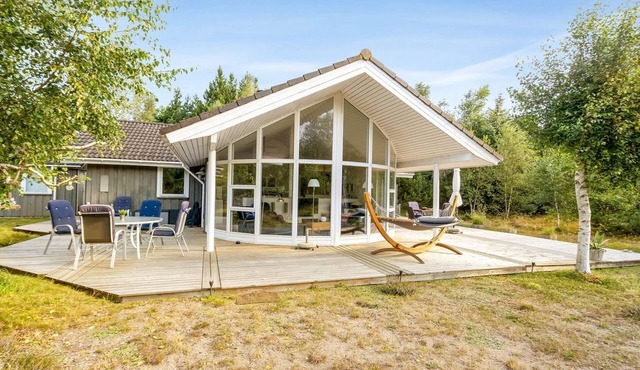 "Guri" - 600m to the fjord by Interhome