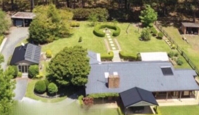 Guwala Couples Beach & Golf Cottage at Kindilan Farm Hallidays Point 2430