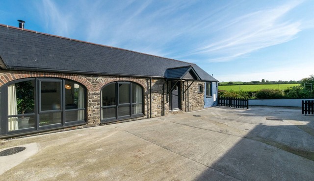 Gwel y Cambria - Cambrian View