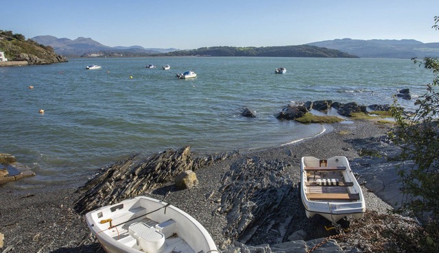 Gweldon - Anchor Deck