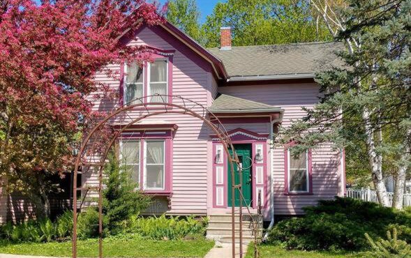Gwen’s Place - Whole House