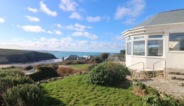GWILLEN, pet friendly, with open fire in Newquay