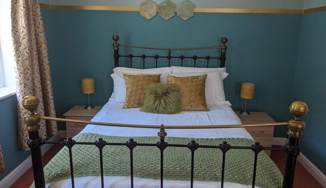 Gwynant Bach. Cottage in Snowdonia near Conwy