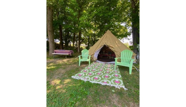 Gypsy Belle Glamping Tent & Breakfast for 2 in Finger Lakes Wine Country!