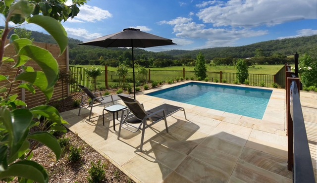 Gypsy Willows Luxury Hunter Valley Property, Pools