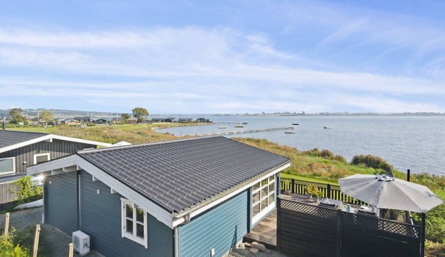 "Gyrth" - 20m to the fjord by Interhome