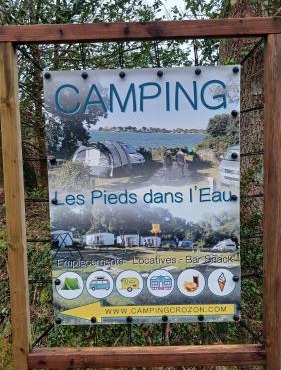 Hébergements camping "Les pieds dans l'eau"
