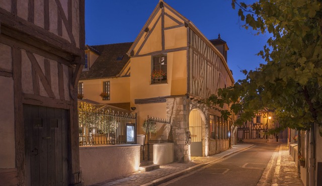 Hôtel Aux Vieux Remparts