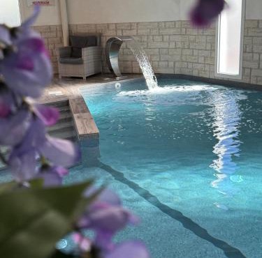 Hôtel Calme Des Pins & Spa