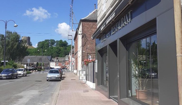 Hôtel de Guise SARL