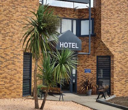 Hôtel L'Etoile Aéroport - A61