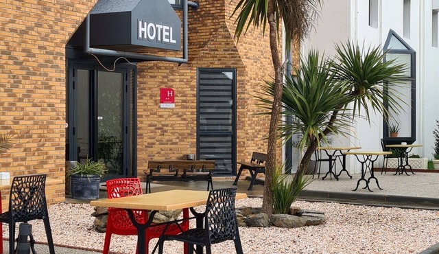 Hôtel L'Etoile - Airport - A61