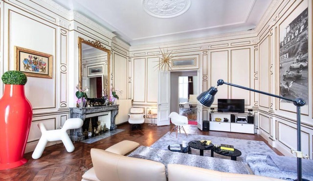 Hôtel particulier de 1734 - avec Parking - Plein centre-ville